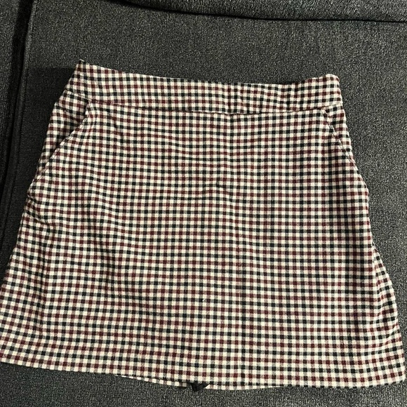 Abercrombie & Fitch Dresses & Skirts - Abercrombie and Fitch checkered skirt